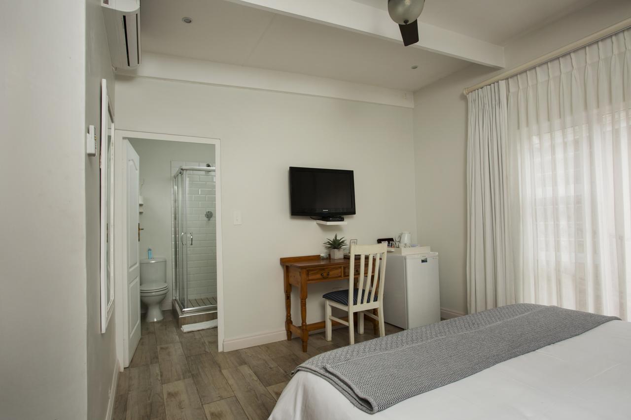 Ocean Hideaway Bed And Breakfast Amanzimtoti Bagian luar foto