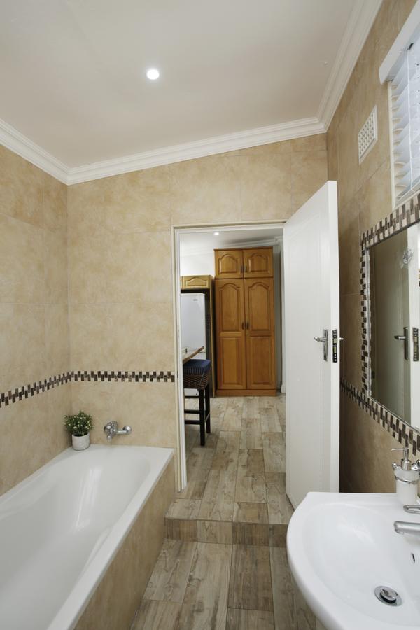 Ocean Hideaway Bed And Breakfast Amanzimtoti Bagian luar foto